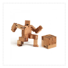 Regalo original, robot de madera rompecabezas Cubebot